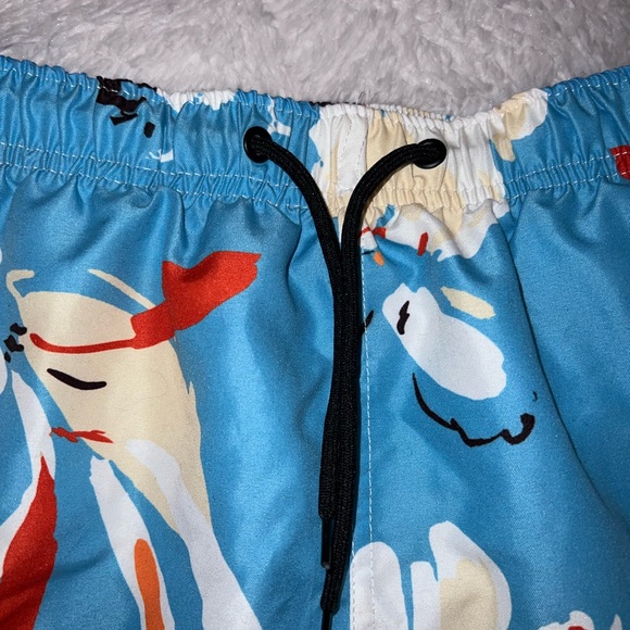 Mens bathing suit (never worn) - Picture 3 of 4